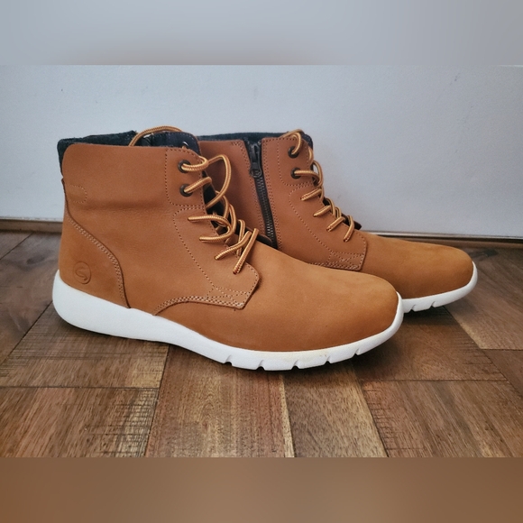 Men's Tan Leather Shoes - Picture 1 of 3